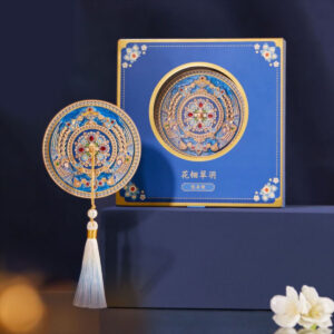 Exquisite Portable Makeup Mirror - Round with Whispers of flower - Image 3